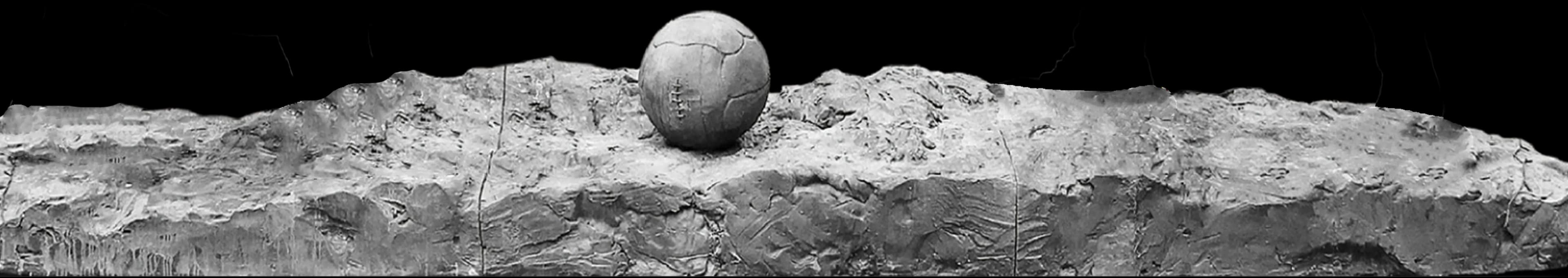 WWI Christmas Truce Statue